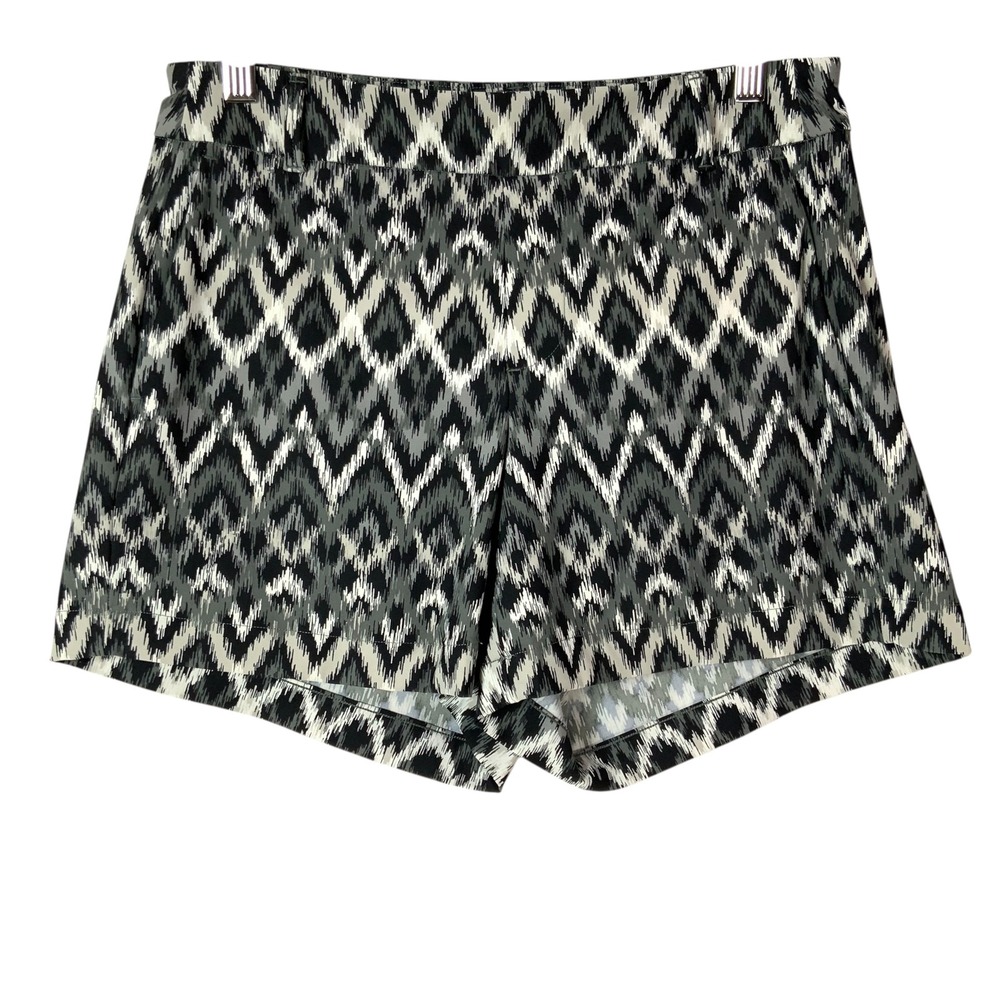 Spanx Black White Ikat Shorts S Pull On Geometric Stretch Smoothing Pockets